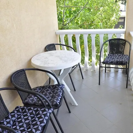 13686b Apartamento *