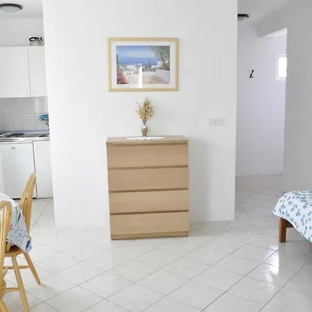 Apartment 13686b